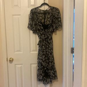 Calvin Klein size 14 black and white blousey material dress